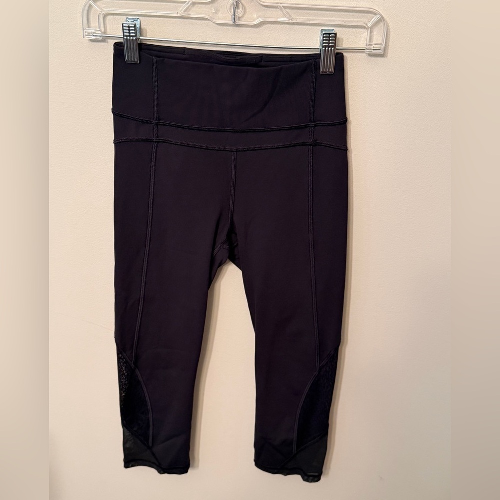 💗 Lululemon Luxtreme Cropped Leggings Size 2 With 21” Inseam